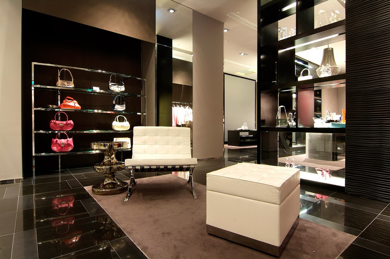 dynastyid picture ESCADA