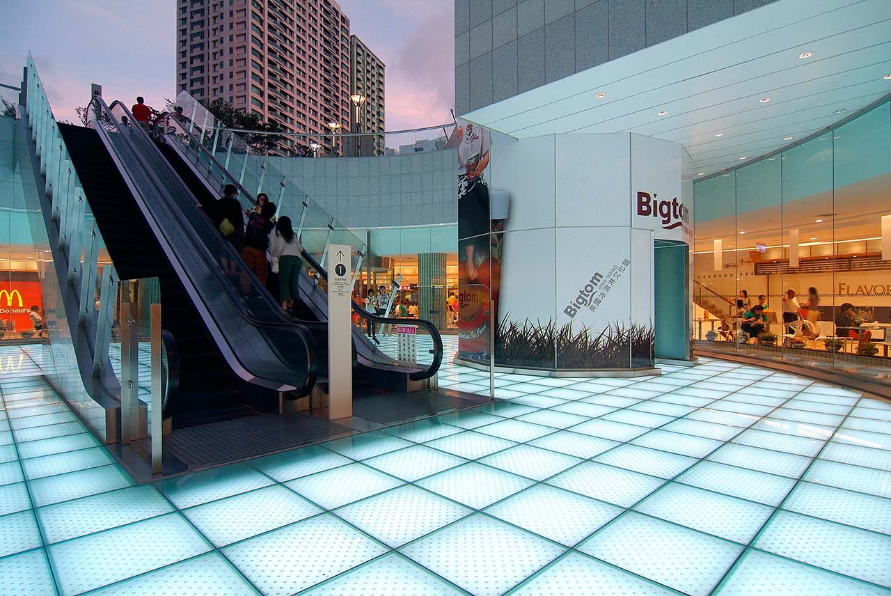 dynastyid picture 高雄汉神巨蛋 Hanshin Department Store Kaohsiung