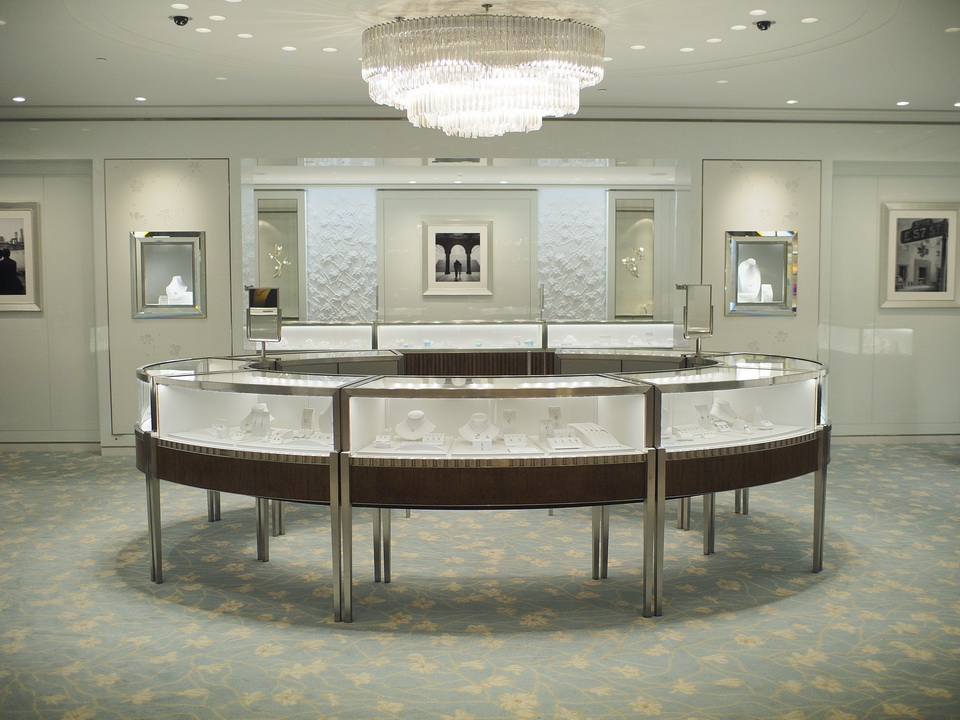 dynastyid picture Tiffany & Co.Boutique