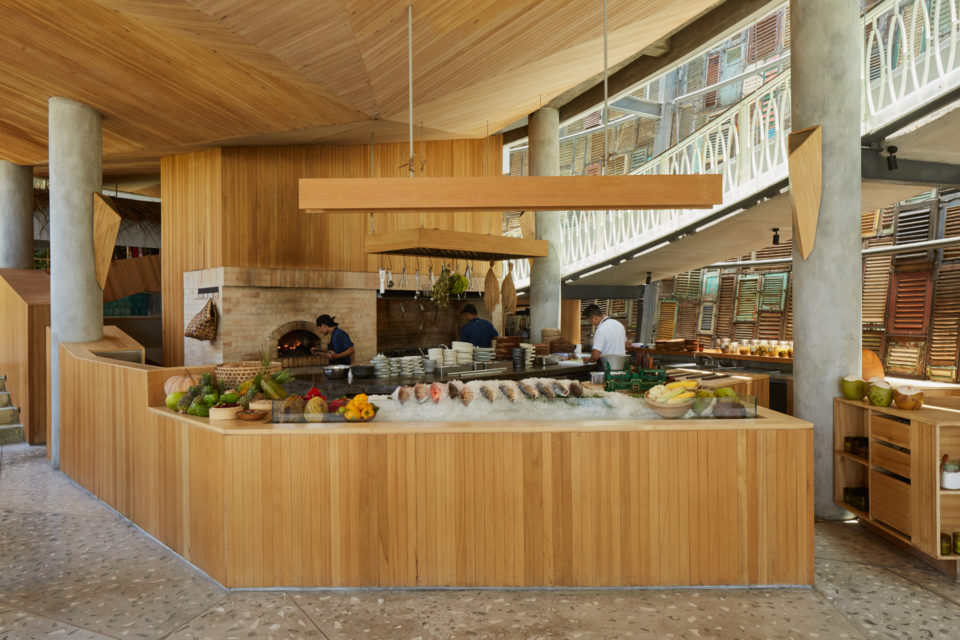 zero-waste-restaurant-recycled-materials-materialdistrict-8-960x640