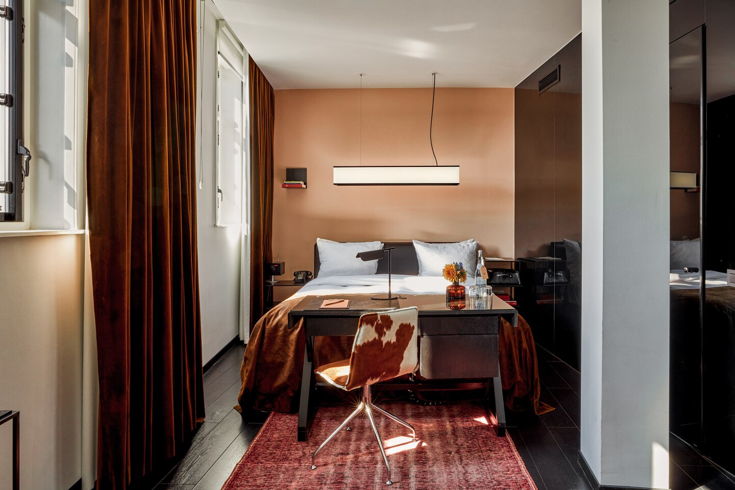 amsda-double-boutique-guestroom-4492-hor-clsc